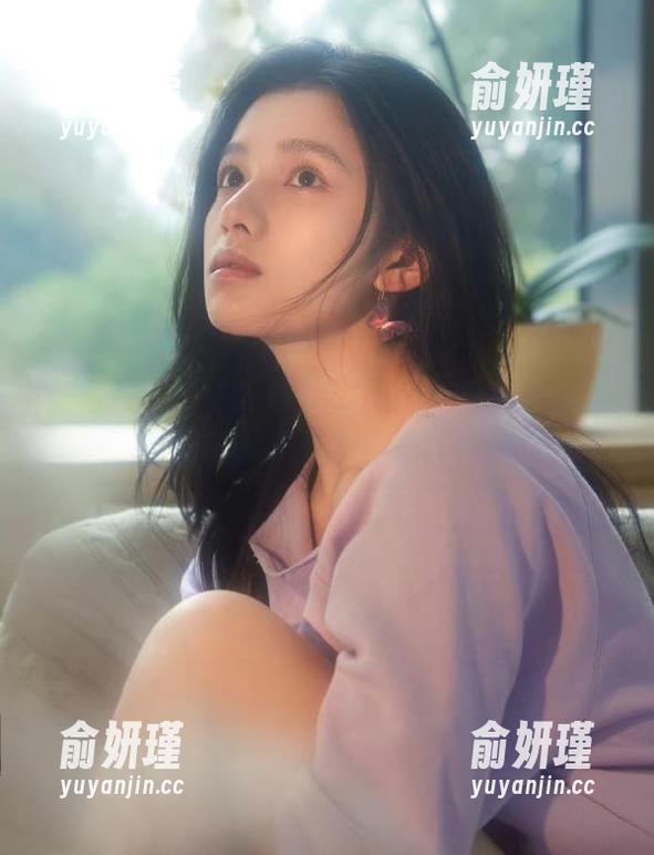 推女神-陈嘉嘉Tiffany 推女神 - 探秘陈嘉嘉Tiffany教室,图集更新带你走入她的艺术世界