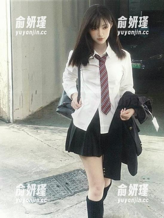 无欲无求的推土君 微密圈 - 在无欲无求的推土君的酒吧蓝色妖姬世界里,感受每一张美图背后的情感