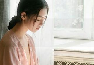星颜社 – 晨晨Cherry比基尼秀：极致性感与唯美海景的图片资源