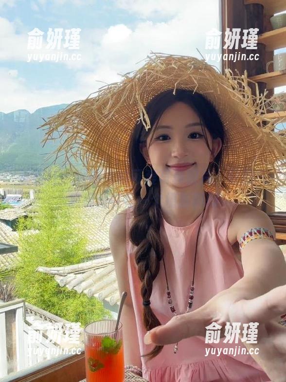 星颜社-黄寒娜 星颜社 - 黄寒娜的可爱写真图片,轻盈气息绽放在每一个摄影瞬间
