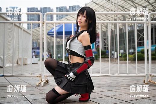 星黛鹿鹿i 星黛鹿鹿i独特视角下的私拍写真:路人女主英梨梨演绎皮衣风情