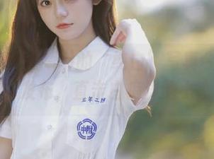 普美Bomi(보미)的‘纯白’写真今日在最新图库发布，直击白痴界的小心脏！