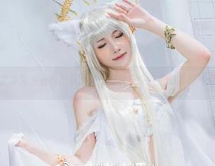 木之本果浴室私拍资源:感受水汽中绽放的青春气息!