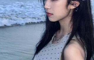 微密圈 – 旗袍风情尽在林子喵Lynne的私房美图:漫游经典与现代的交汇