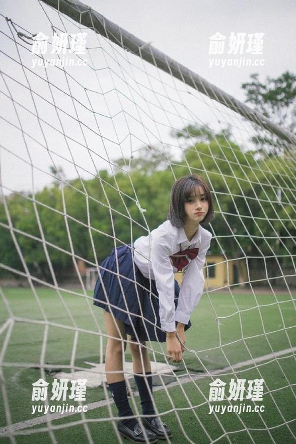 果儿Victoria 微密圈 - 果儿Victoria带来的圣诞快乐:原图欣赏,带你感受节日氛围的写真资源之旅