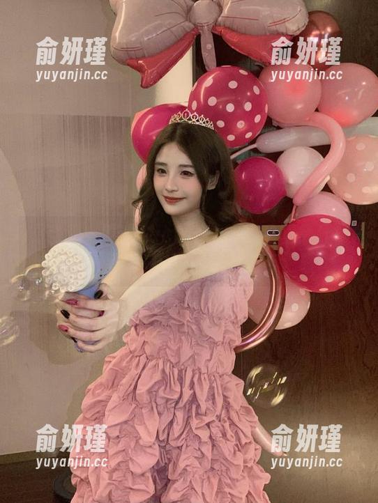 微密圈 - 果儿Victoria的繁星图集分享：捕捉每一个瞬间的光芒与温暖