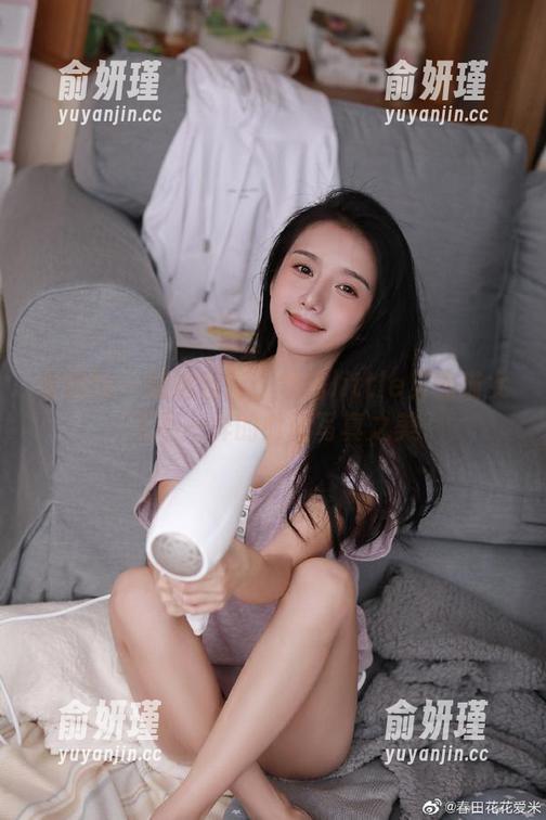 果团网-little贝壳喵 果团网 - 精选图库:领略little贝壳喵女王不一样的时尚写真之美