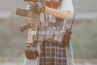 无可抵挡的甜蜜瞬间：柒柒不可爱全套写真，双马尾篇！