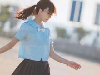 桜桃喵的职业装高清合集:上班也能像拍写真一样惊艳!