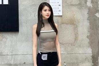 梦丝女神 – 晓晓黑衣少女摄影系列:迷人的私房图片探索之旅