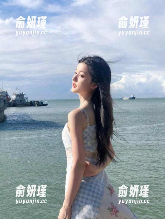 森萝财团新推校服死库水浴缸系列：梦幻图片合集，助你实现心中的美好幻想！