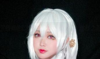一起来欣赏椒妮佐仁的全套长腿写真图片,优雅之美尽显无遗