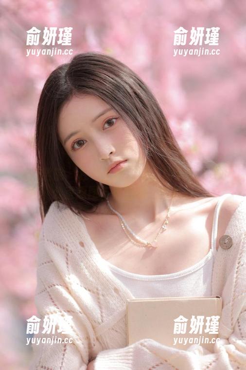 模范学院 - 独特风格解读：加朵babe办公室原图与作品的完美结合