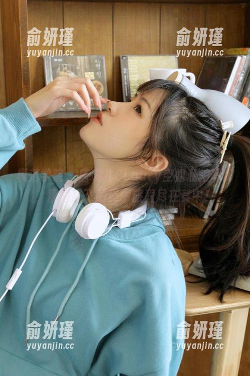 模范学院-唐琪儿Beauty 模范学院 - 唐琪儿Beauty空姐私拍写真,展翅高飞的美丽旅程尽在其中!