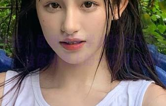 模范学院 – 欧阳美萱学妹独特写真美图合集，给你视觉上的一次惊艳体验