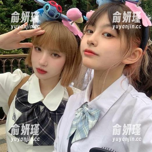 模范学院 - 在线获取黄乐然连衣裙相关资源，尽享她的美丽与魅力瞬间！