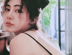 樱晚gigi天台精选图片:探索城市天台上的梦幻之旅,感受一场视听盛宴