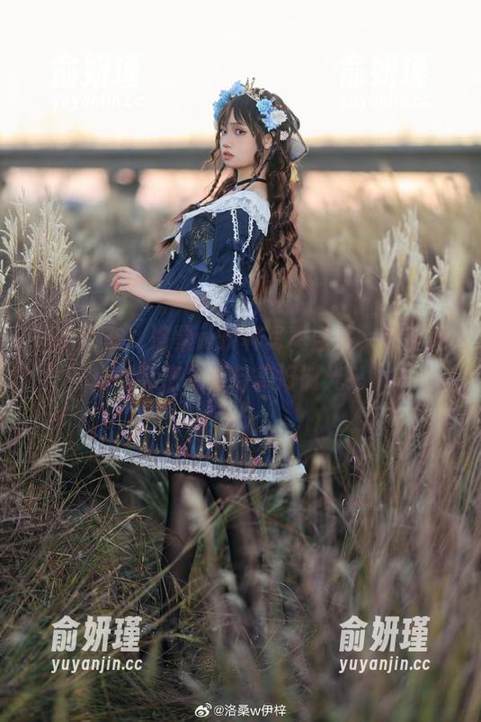 洛桑w伊梓 居家百态:洛桑w伊梓写真合集,分享她的私密生活与美好时光!