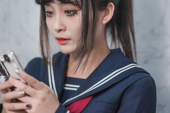 洛璃LoLiSAMA海边的清新瞬间:美丽cos合集唤醒你内心的浪漫