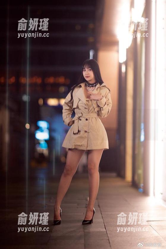 浅安安 探索浅安安制服写真集,原图展现她的个性与风格之美
