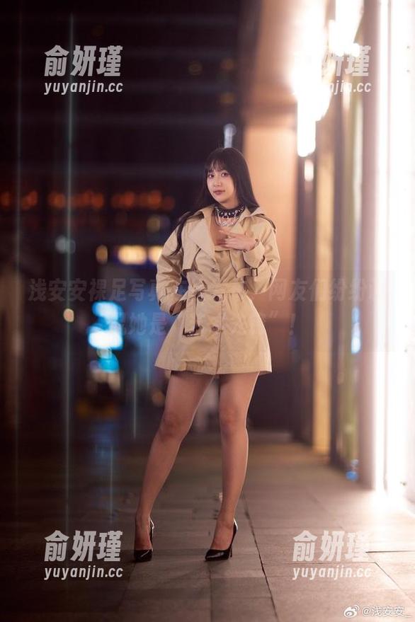浅安安 浅安安裸足写真在线发布,网友们纷纷调侃她是“艺术先锋”!