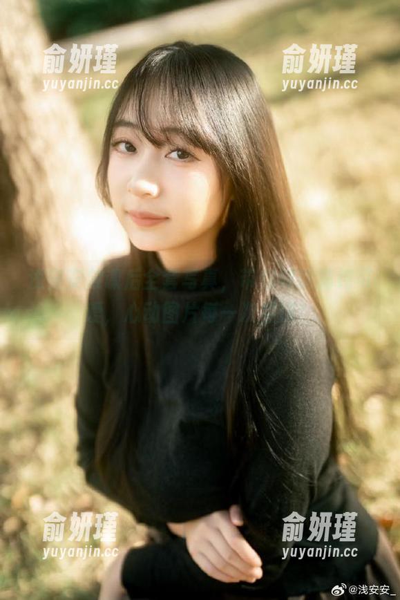 浅安安 浅安安放课后全套写真,带你领略清纯可爱,心动图片每一次呈现!