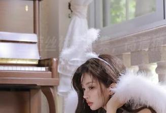 爱美足 – 萱萱丝袜写真集，高清捕捉生活中的万千风貌
