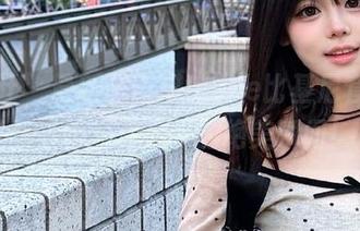 爱蜜社 – 最新萌琪琪Irene比基尼套图，感受阳光海浪下的绝美瞬间！
