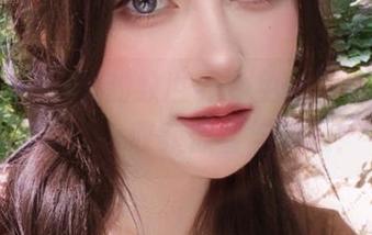 深入白银81的豹纹世界，免费下载她的写真作品，收获惊喜与灵感！