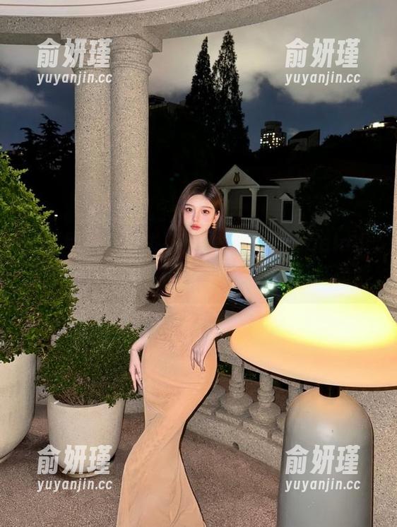秀人网-Angela小热巴 秀人网 - 最新发布!白色主题Angela小热巴写真,让我们的心一起随照片跃动吧