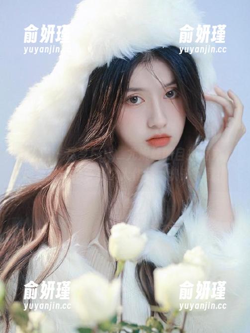 秀人网 - 尽享Egg_尤妮丝的自拍魅力，网盘中珍藏多部个人作品，快来下载！