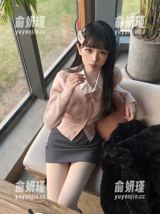 秀人网 - 颠覆传统的无圣光风格，Elise谭晓彤剧情作品今夏热力来袭，不容错过的精彩！