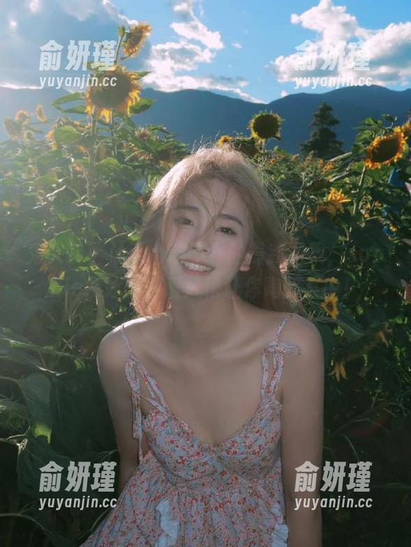 秀人网 - 让人心动不已的最新图集，sophie余冰的可爱风格让你陶醉其中！
