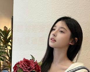 秀人网 – 领略刘婷婷学姐的风采，精美写真合集与灵动图片等待你的发现
