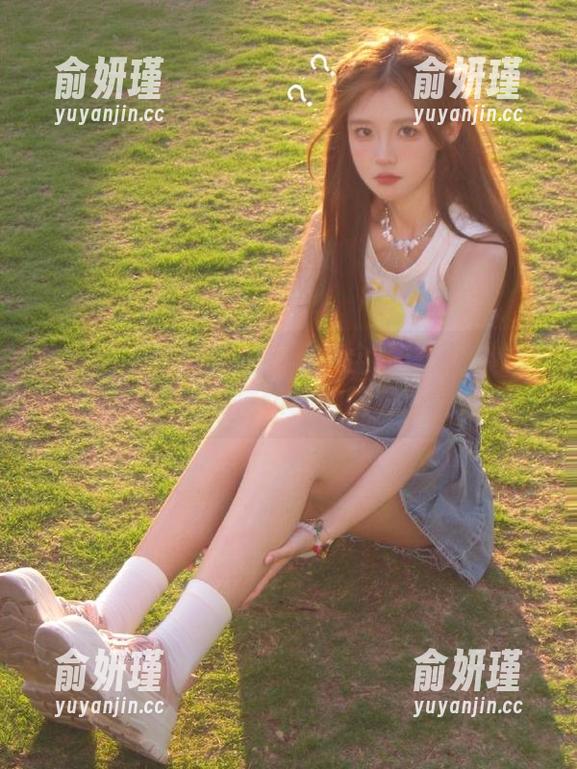 秀人网 - 夏甜甜护士写真全景展示：让你在网盘中尽情领略她的甜美魅力