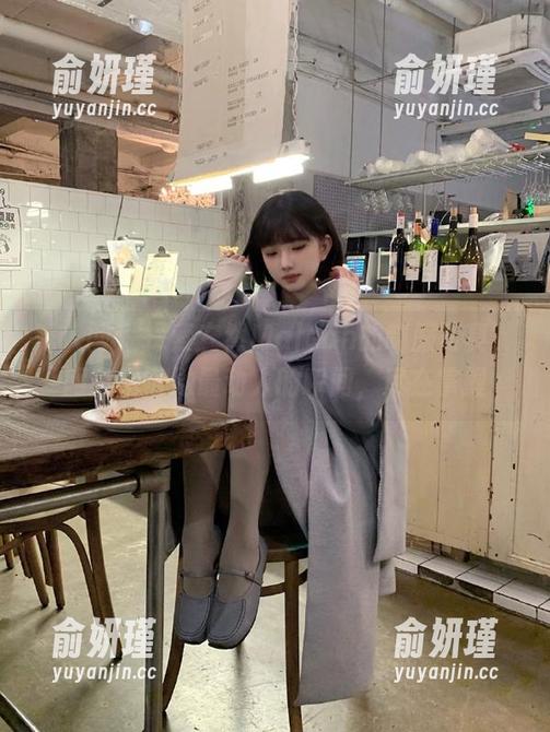 秀人网-安然Maleah 秀人网 - 探索安然Maleah的制服写真,网盘携带她最动人的瞬间,尽在掌握