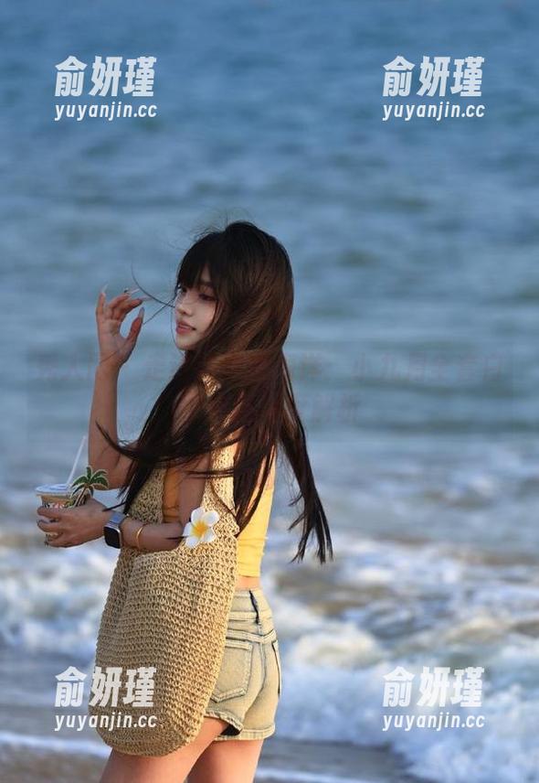秀人网 - 走进艺术的海洋：小九月全套白色作品深度解析