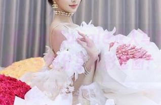 秀人网 – 追寻小甜angle双人写真里的幸福，与她分享精彩套图！