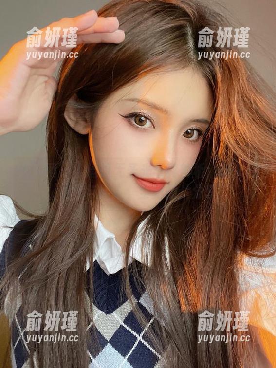 秀人网-小逗逗 秀人网 - 小逗逗无圣光写真解析:秘书的优雅与动人,全新图片分享