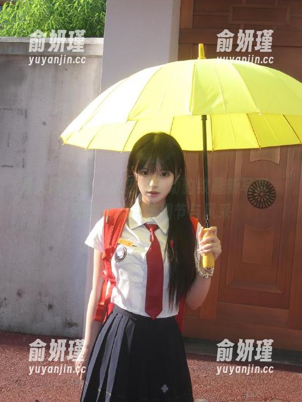 秀人网 - 动人心弦的幼幼豹纹最新写真，原图呈现完美细节与风采