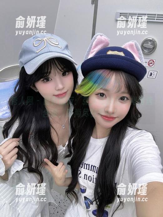 秀人网-张美荧 秀人网 - 丽影随行:张美荧的连衣裙精选合集,时尚尽在其中!