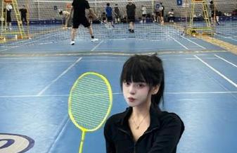 秀人网 – 徐莉芝Botty办公室写真合集：梦幻与现实交织的绝美职场美图尽在其中