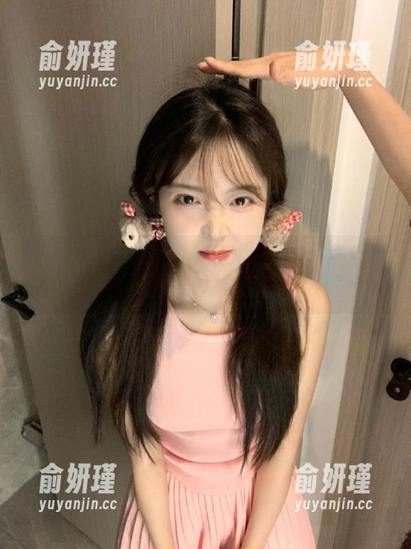 秀人网 - 梦幻般的李可儿白衬衫写真合集，温馨照片让人心都融化了！