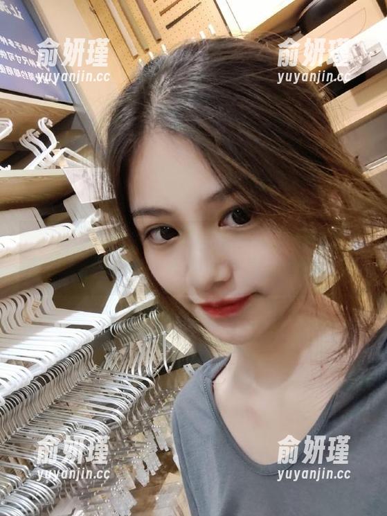 秀人网 - 期待观看林乐一的女王魅力写真，图片串联起她的故事与瞬间