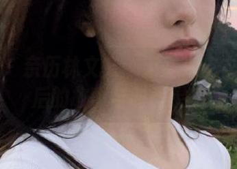 秀人网 – 亲历林文文:无圣光皮衣作品背后的故事与时尚灵感