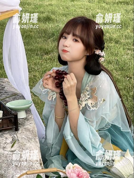 秀人网 - 从玄子女王的美图图集中看她的人格魅力与摄影技艺