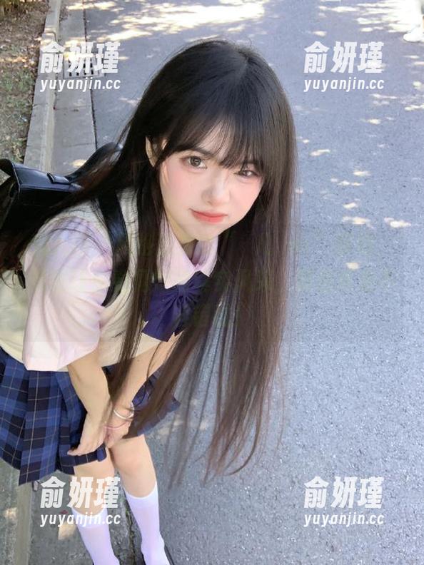 秀人网 - 风格独特的“玥儿玥er”厨娘，原图让你看见她的真实风采，精选真是不容错过！