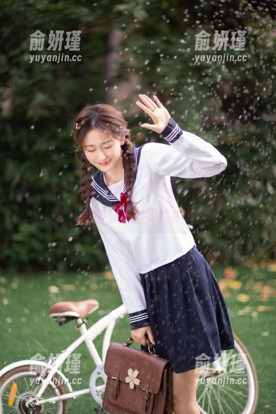 秀人网-白甜 秀人网 - 白甜女仆写真合集全网分享,网盘中藏着你未曾见过的甜美!
