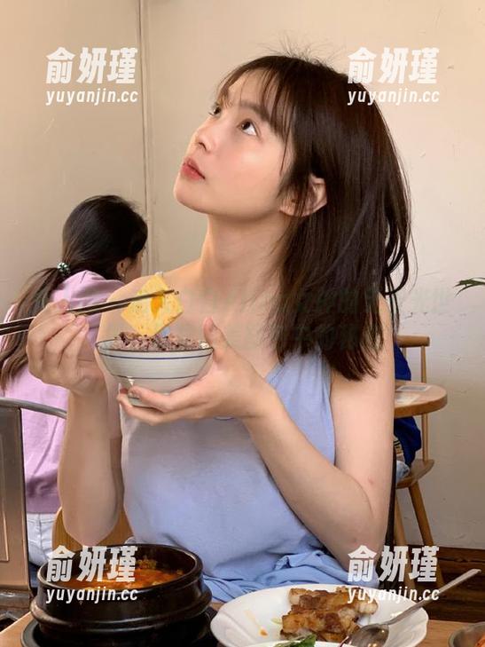 秀人网-白白Alina 秀人网 - 走入白白Alina女神的无圣光世界,尽览精美图包中的秘密