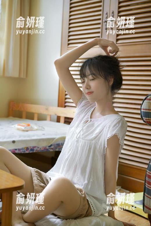 秀人网-范小宣 秀人网 - 在范小宣的美图中,感受梦幻礼服作品的无穷魅力